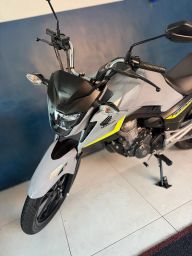 https://img.olx.com.br/thumbs256x256/11/118670667839972.jpg