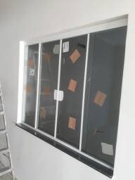 Título do anúncio: Vendo janela incolor 150 L x 120 A
