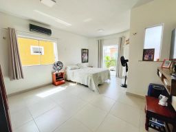 https://img.olx.com.br/thumbs256x256/12/120513884403679.jpg