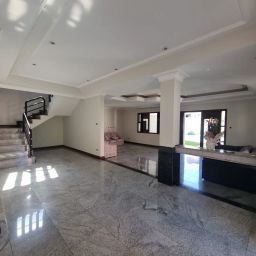 https://img.olx.com.br/thumbs256x256/12/120574140812648.jpg