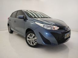 Título do anúncio: Toyota Yaris 1.5 Plus CVT 2022 Extra, com 8mil km, em estado de zero! (81) 9. *