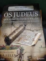Título do anúncio: Livro os judeus que construíram o Brasil.