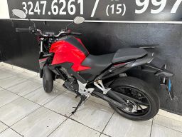 https://img.olx.com.br/thumbs256x256/12/121581755657675.jpg