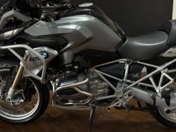 https://img.olx.com.br/thumbs256x256/12/121588270849897.jpg