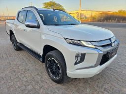 https://img.olx.com.br/thumbs256x256/12/122569223914393.jpg