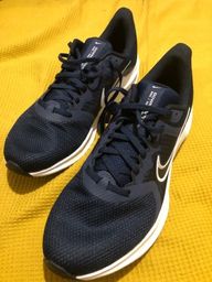 Título do anúncio: Tênis Nike novo Tam 42