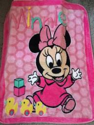 Título do anúncio: Cobertor infantil da Disney feminino e masculino sobe encomenda R$150,00