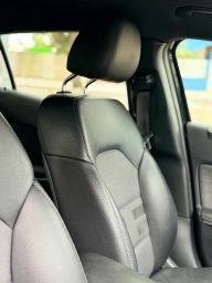 https://img.olx.com.br/thumbs256x256/12/123660305922122.jpg