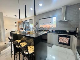 https://img.olx.com.br/thumbs256x256/12/124528041762532.jpg