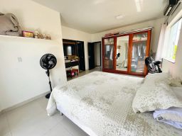 https://img.olx.com.br/thumbs256x256/12/124534047757937.jpg