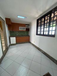 https://img.olx.com.br/thumbs256x256/12/124568764190614.jpg