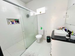 https://img.olx.com.br/thumbs256x256/12/125586523567985.jpg