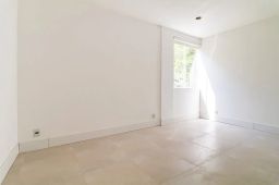 https://img.olx.com.br/thumbs256x256/12/126507757592018.jpg