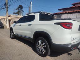 https://img.olx.com.br/thumbs256x256/12/126532273095058.jpg
