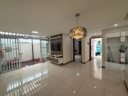 https://img.olx.com.br/thumbs256x256/12/126572157959222.jpg