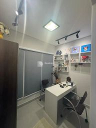 https://img.olx.com.br/thumbs256x256/12/126654809663450.jpg