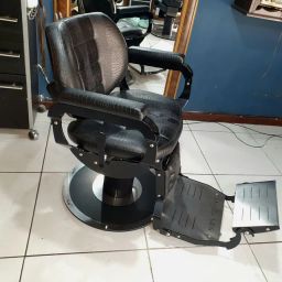 Vendo cadeira de barbeiro Milão Marri - Equipamentos e mobiliário - Vila  Isabel, Rio de Janeiro 1251249844