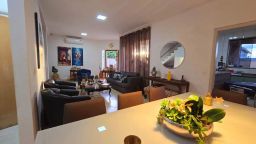 https://img.olx.com.br/thumbs256x256/12/127536645697092.jpg