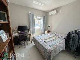 https://img.olx.com.br/thumbs256x256/12/127541647426660.jpg