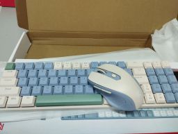 https://img.olx.com.br/thumbs256x256/12/127546628172811.jpg