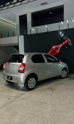 https://img.olx.com.br/thumbs256x256/12/127677546003724.jpg