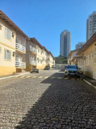 https://img.olx.com.br/thumbs256x256/12/128563766453773.jpg