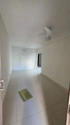 https://img.olx.com.br/thumbs256x256/12/128570271335056.jpg