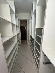 https://img.olx.com.br/thumbs256x256/12/129503286261388.jpg
