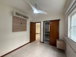 https://img.olx.com.br/thumbs256x256/12/129576757067864.jpg