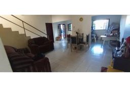 https://img.olx.com.br/thumbs256x256/13/130502644380751.jpg