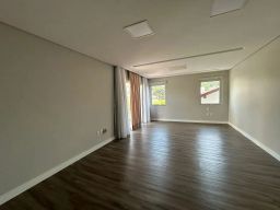 https://img.olx.com.br/thumbs256x256/13/130573277748009.jpg