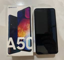 Título do anúncio: Samsung A50 64Gb em bom estado
