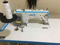 Título do anúncio: Máquina De Costura Reta Eletrônica Jack A4m