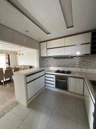 https://img.olx.com.br/thumbs256x256/13/131532521623764.jpg