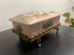 https://img.olx.com.br/thumbs256x256/13/131567617399629.jpg