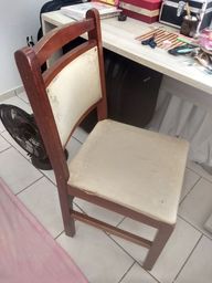 Título do anúncio: 2 cadeiras madeira usada 100,00