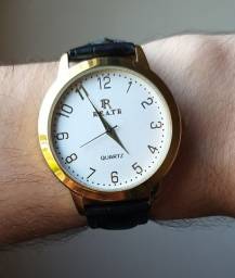 Título do anúncio: Relógio Dourado com Pulseira de Couro Unissex