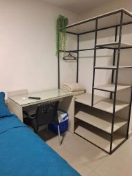 https://img.olx.com.br/thumbs256x256/13/132518405333447.jpg