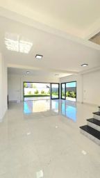 https://img.olx.com.br/thumbs256x256/13/133494489055941.jpg