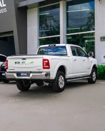 https://img.olx.com.br/thumbs256x256/13/133585409374383.jpg