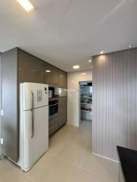 https://img.olx.com.br/thumbs256x256/13/133675686475291.jpg