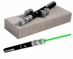 Título do anúncio: Caneta Laser com Lanterna 5 Pontas Verde