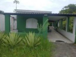 Título do anúncio: Casa à venda com  2 dormitórios e vaga para 10 carros em Itanhaém, litoral sul de SP. 