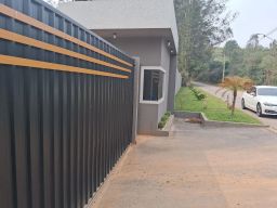 https://img.olx.com.br/thumbs256x256/13/135496562197777.jpg