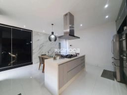https://img.olx.com.br/thumbs256x256/13/135537640200026.jpg