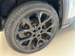 https://img.olx.com.br/thumbs256x256/13/135562153735862.jpg