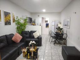 https://img.olx.com.br/thumbs256x256/13/135579527954403.jpg