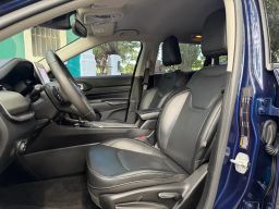https://img.olx.com.br/thumbs256x256/13/135615546816263.jpg