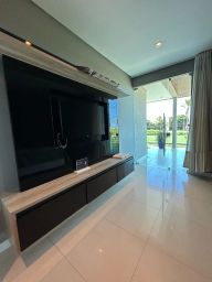 https://img.olx.com.br/thumbs256x256/13/136522165282214.jpg