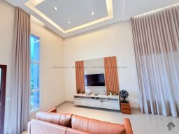 https://img.olx.com.br/thumbs256x256/13/136528644361641.jpg